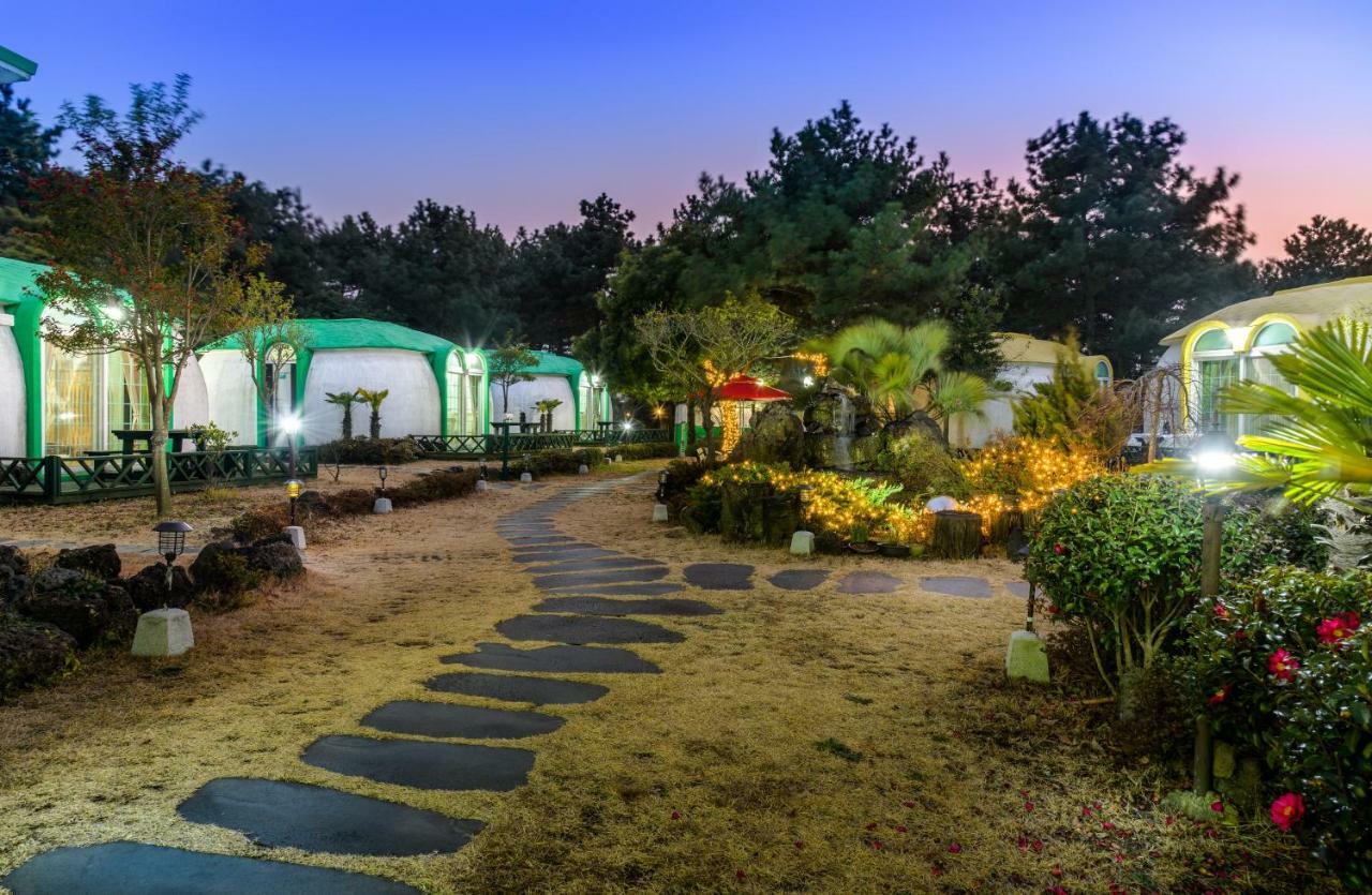 Domgrami Pension Sogüpcho Exteriér fotografie